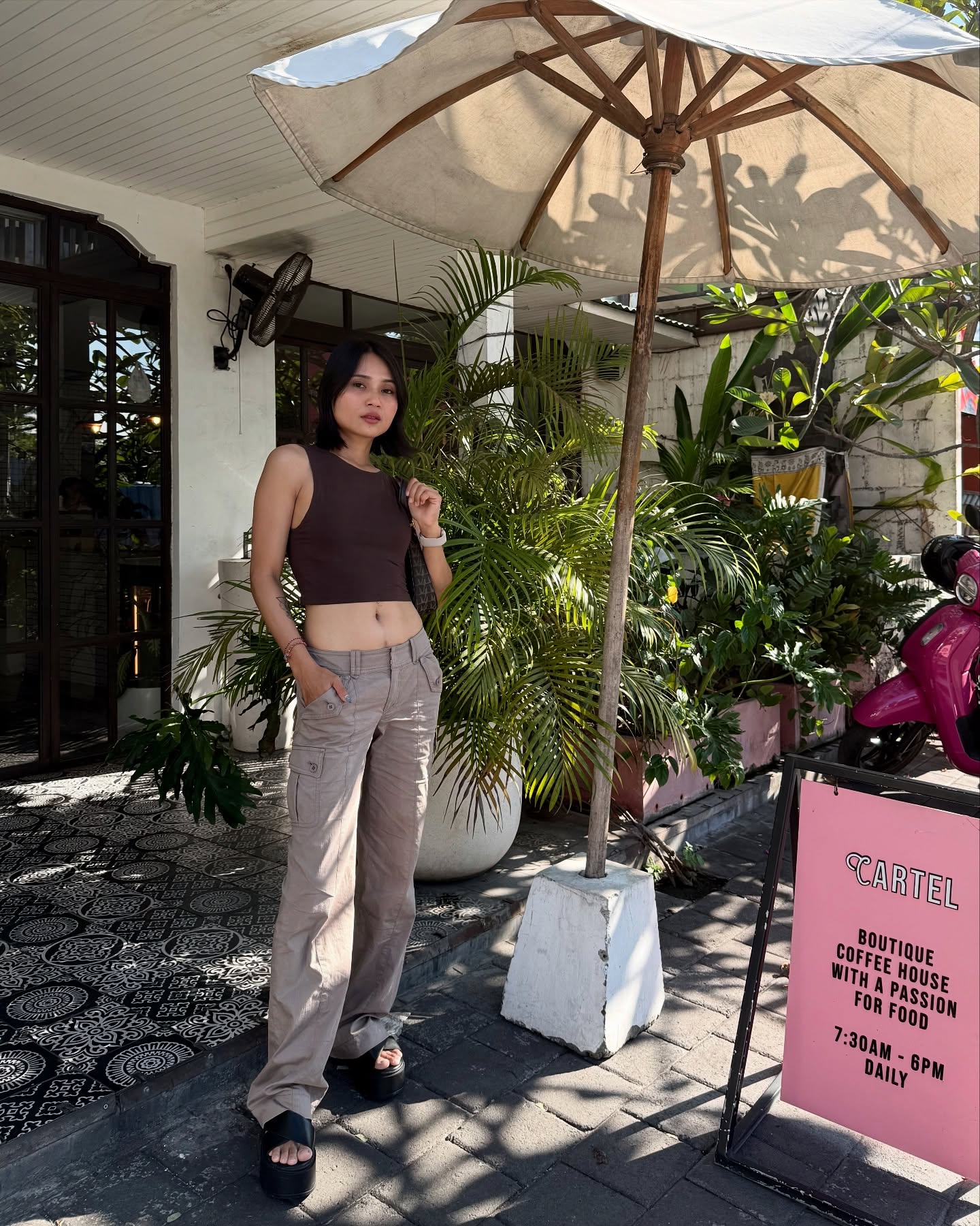 @inggrid.anita Brandpay user posted photo about Slinging Pics for the Cartel